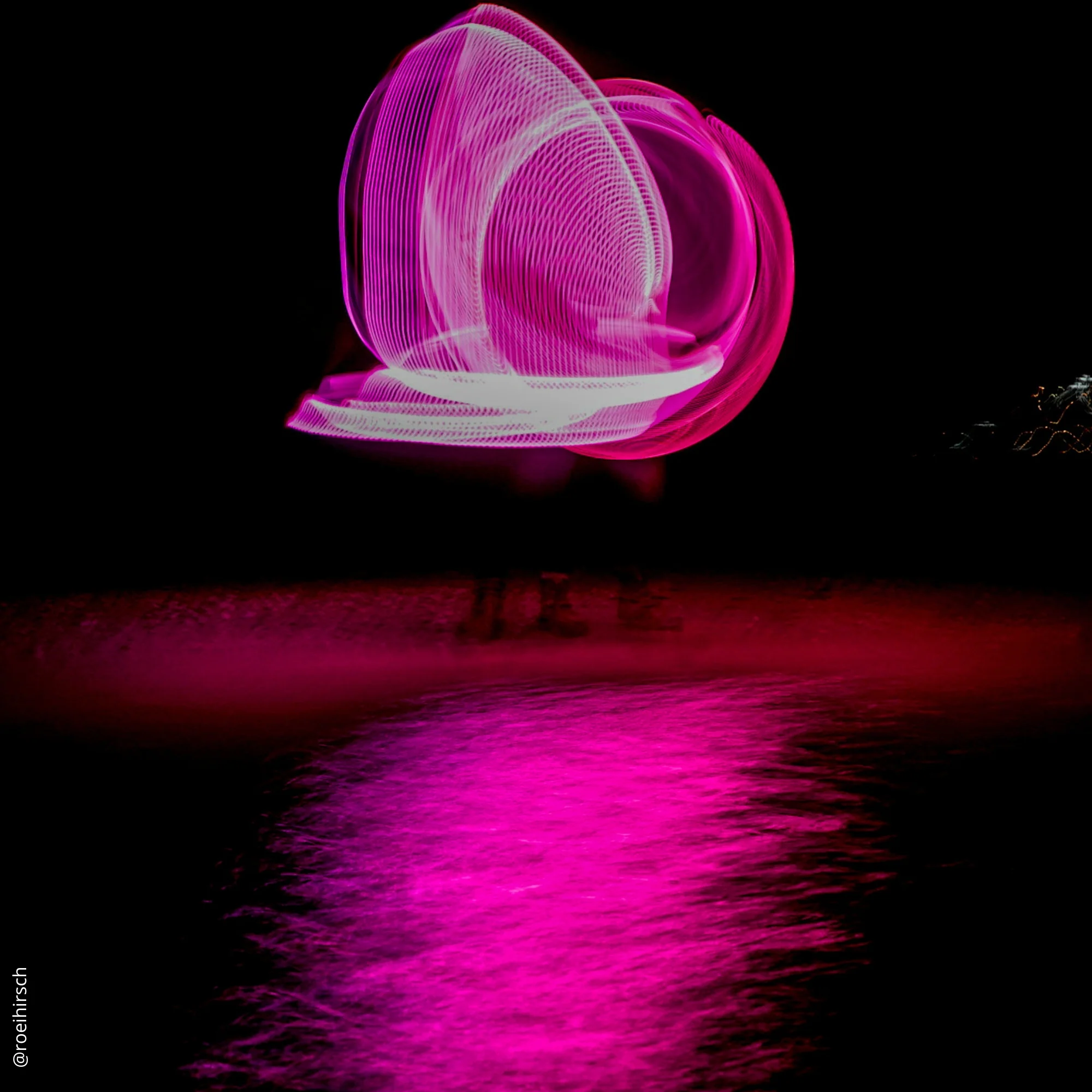 Echo Glow 160 -  LED Remote Control Glow Hula Hoop - 90cm - Image 4