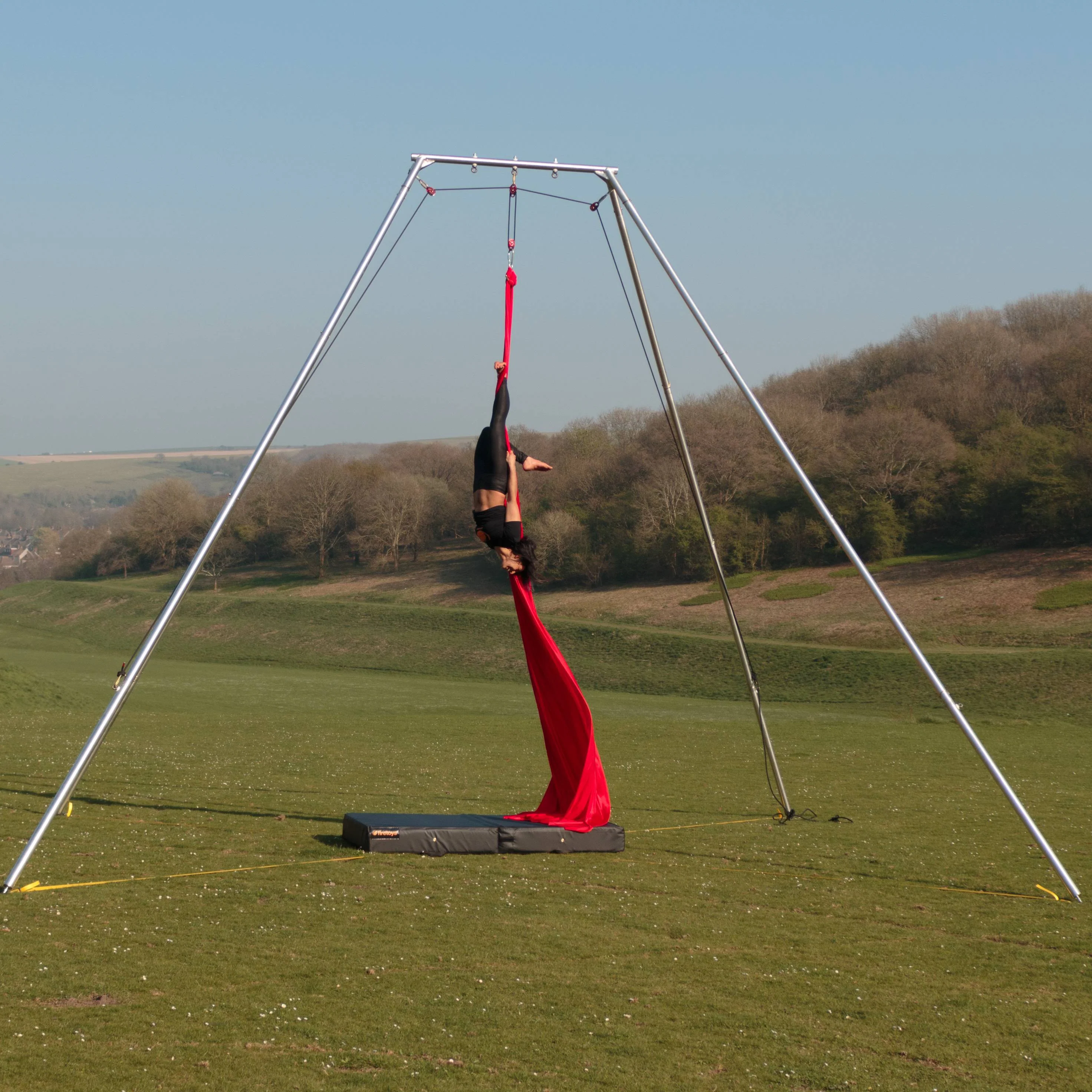 Firetoys Freestanding Outdoor Aerial Rig - 5.5m - BigRig - Image 15