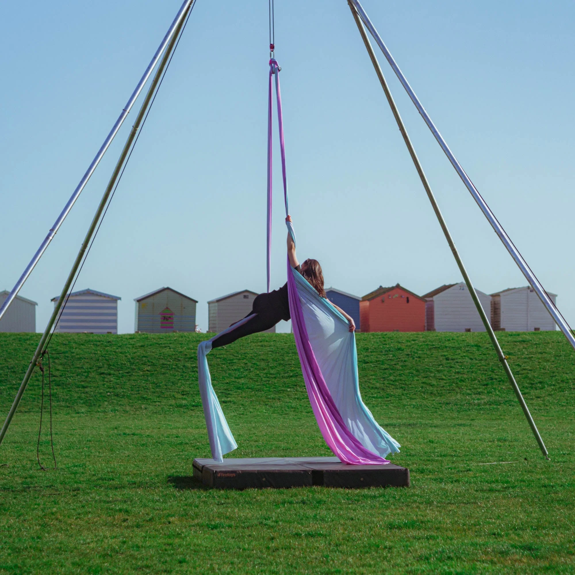 Firetoys Freestanding Outdoor Aerial Rig - 5.5m - BigRig - Image 5