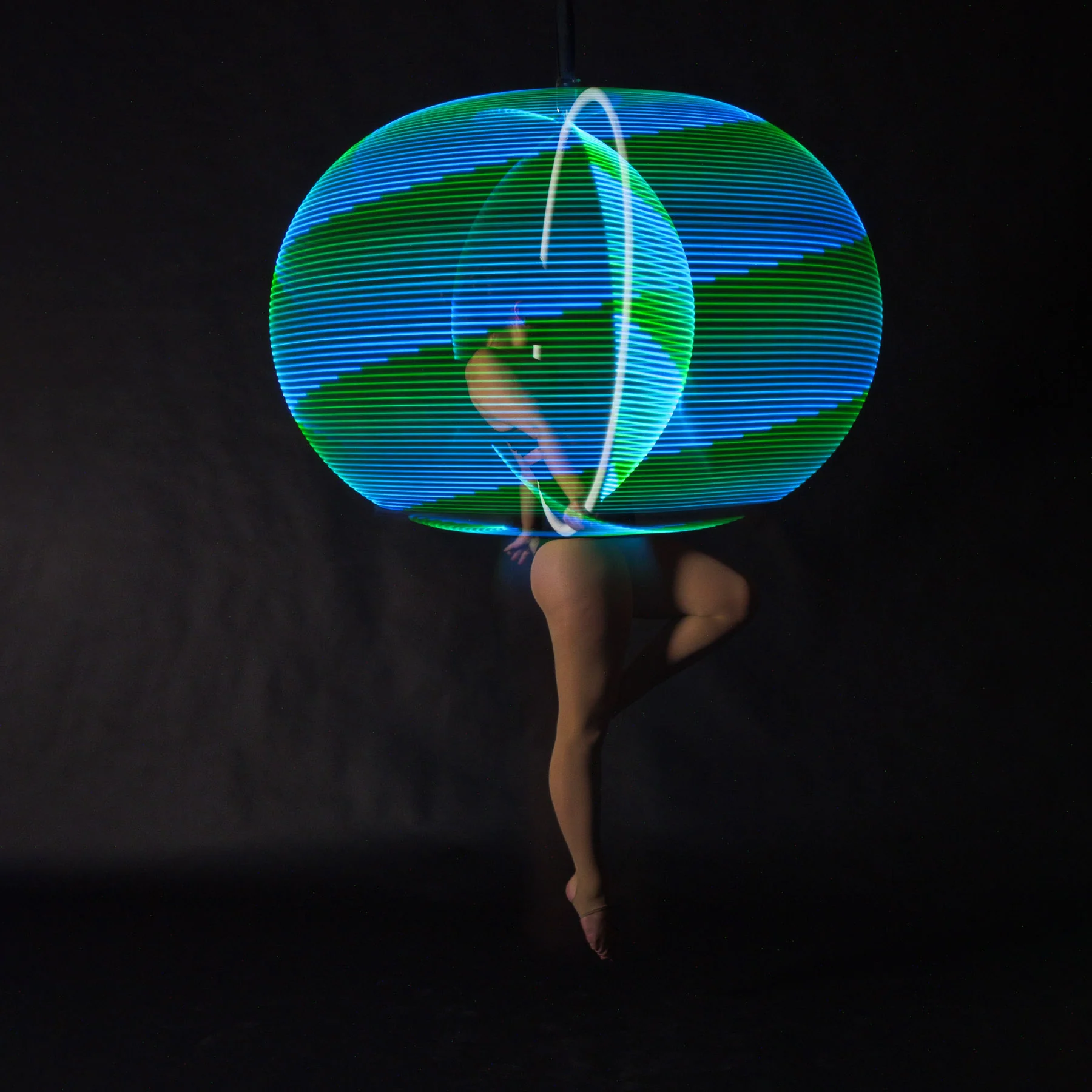 Firetoys x Echo LED Aerial Hoops - Over 100 modes - Image 18