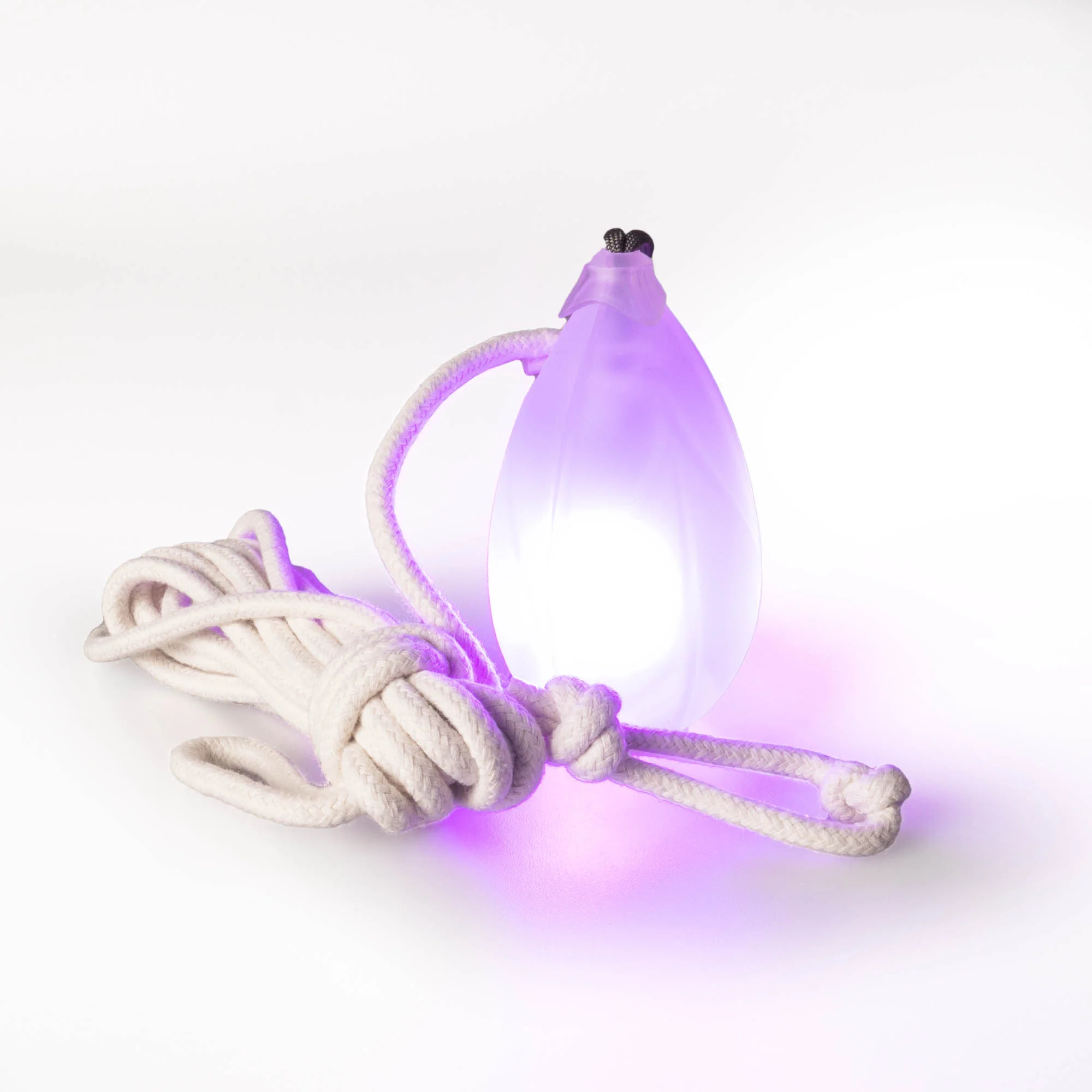 Flowtoys Pod Dart v2 - LED Rope Dart - Image 4
