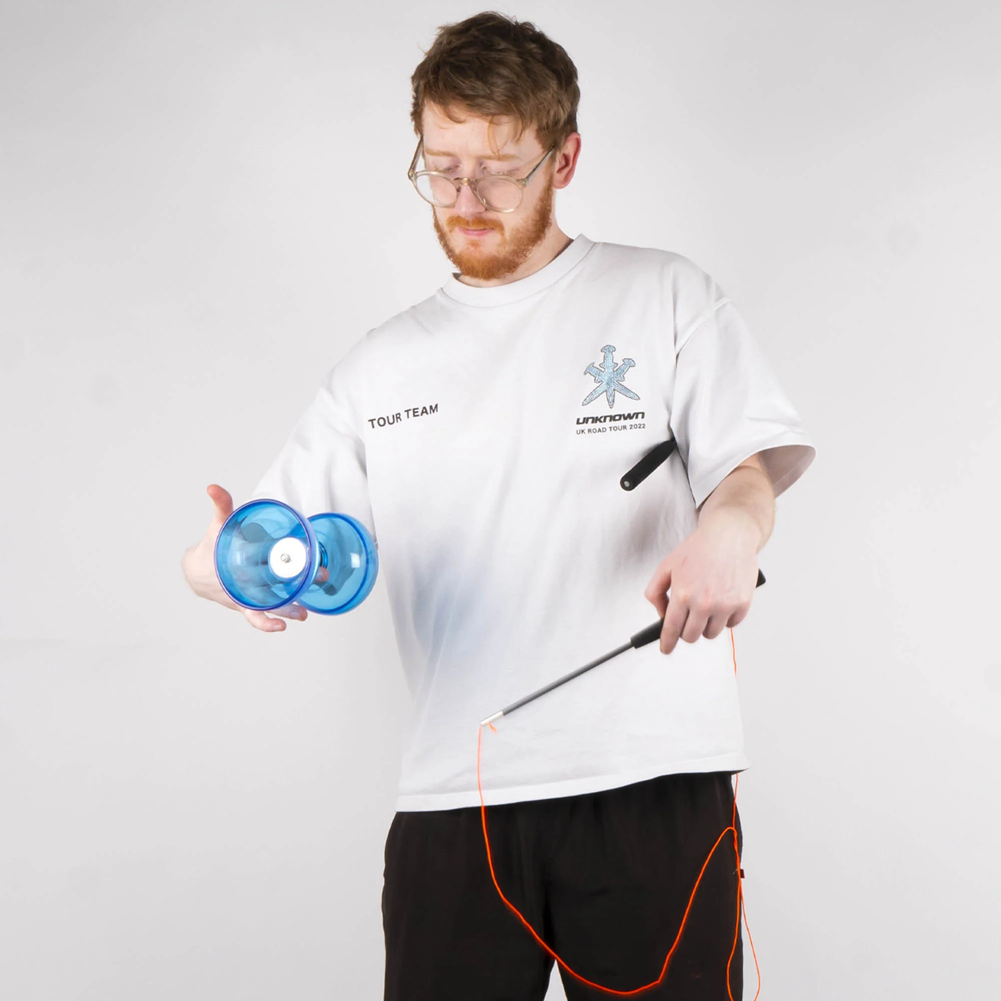 Status S3 Triple Bearing Diabolo Set with Handsticks - Image 6