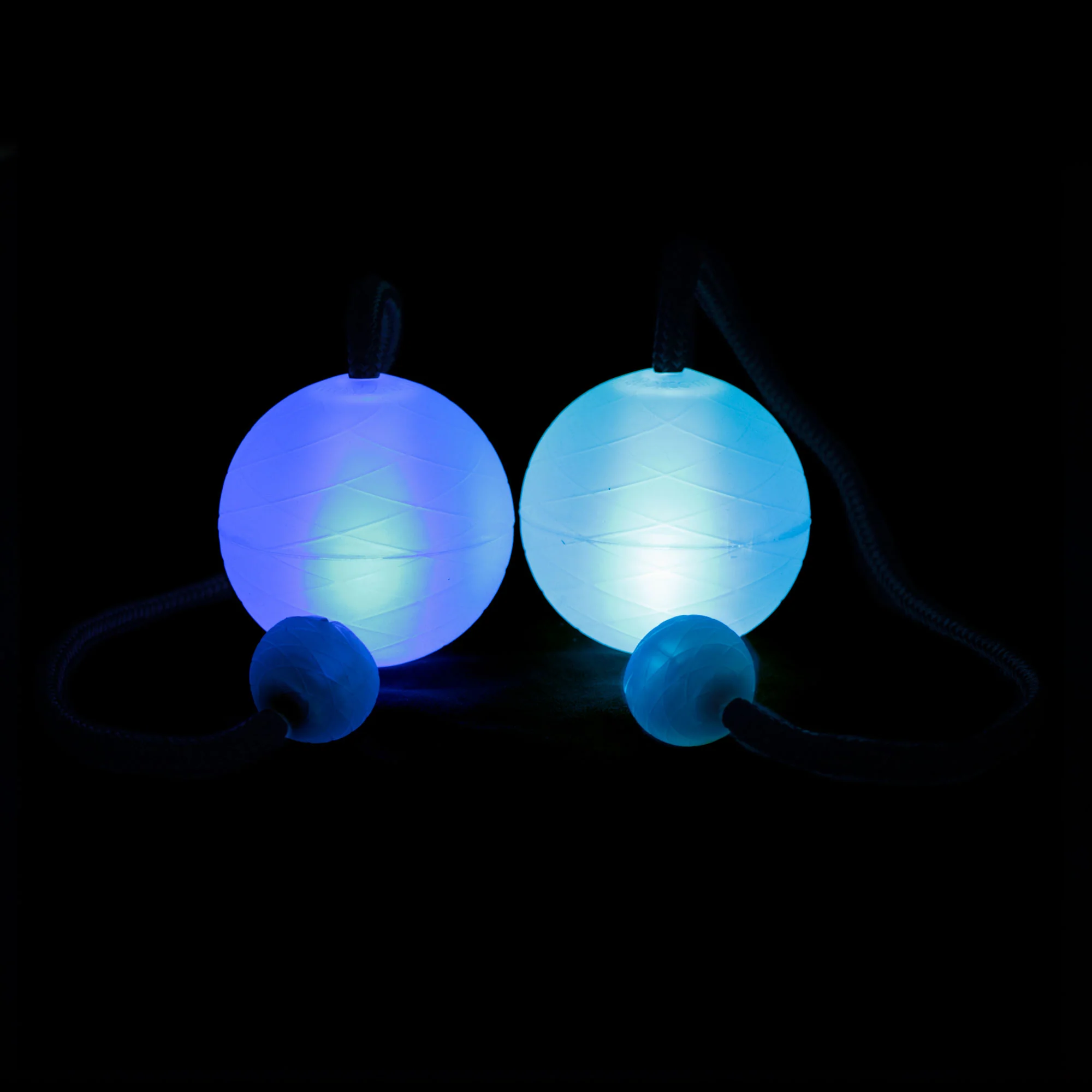 Ultrapoi Orbpoi - 48 function contact glow poi - Image 4