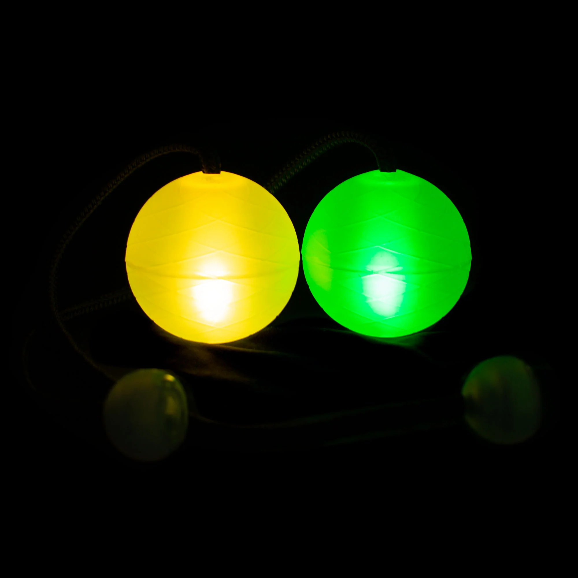 Ultrapoi Orbpoi - 48 function contact glow poi - Image 6